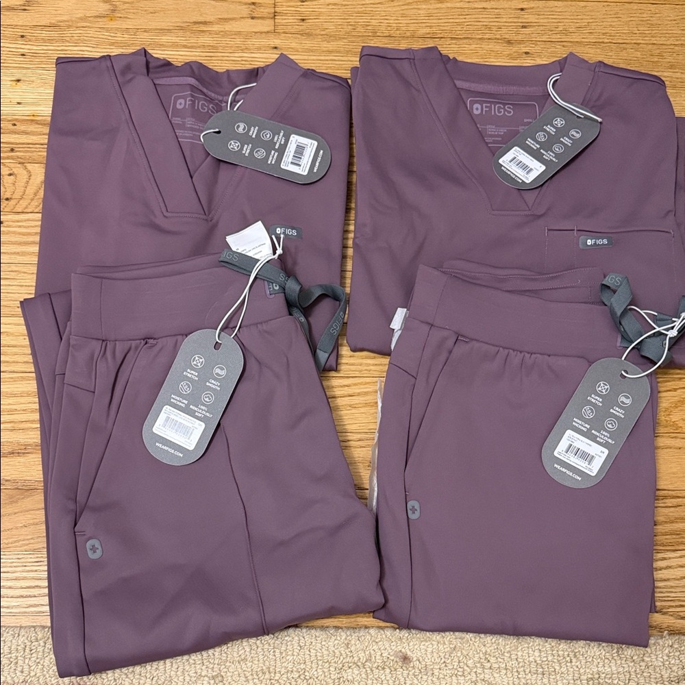 Bundle FIGS FORMx size small scrubs x2 slim v neck and x2 slim tapered pant